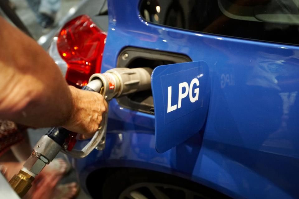 filling a vehicle with autogas